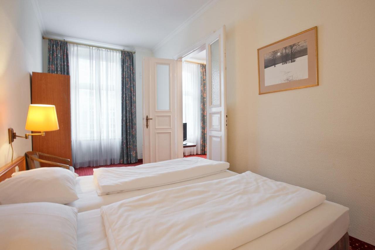 Acom-hotel Kurfuerstendamm 3* Berlino